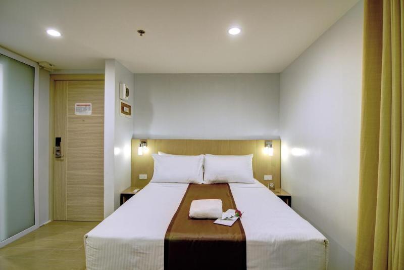 Aurumone Makati Suites マカティ エクステリア 写真
