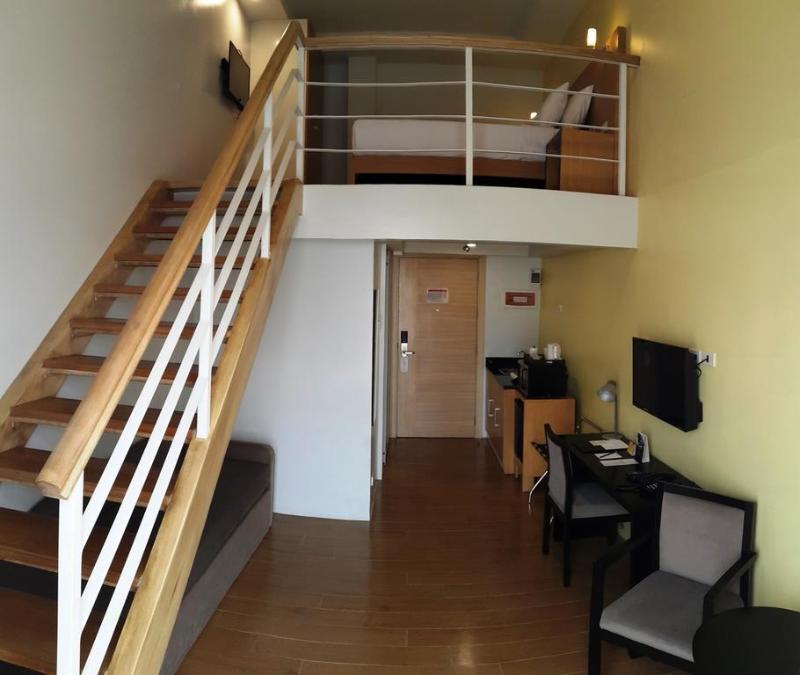 Aurumone Makati Suites マカティ エクステリア 写真