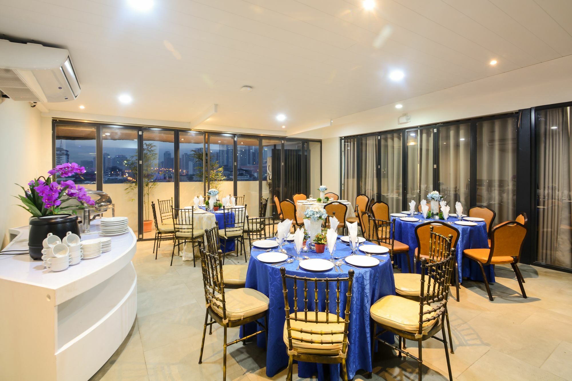Aurumone Makati Suites マカティ エクステリア 写真